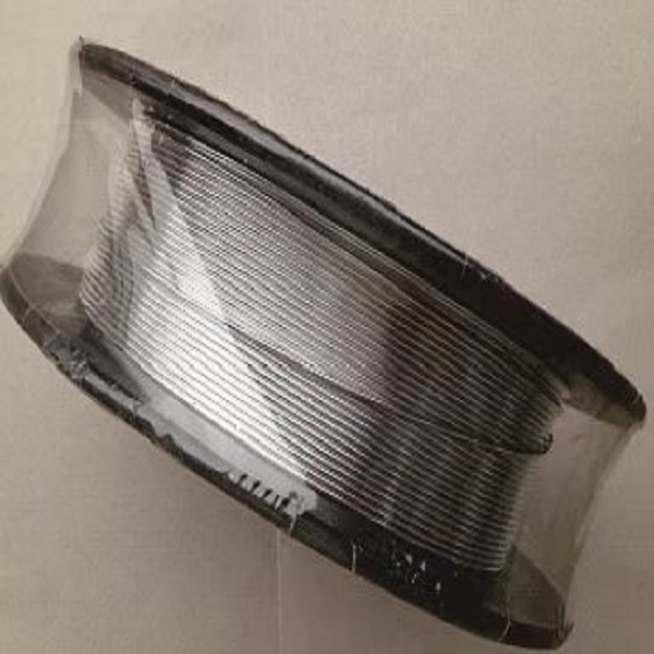 Quali sono le differenze tra il filo per saldatura in alluminio-magnesio e il filo per saldatura in alluminio-silicio in termini di composizione, prestazioni e applicazione?