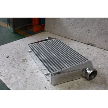 Barra in alluminio e intercooler a piastre